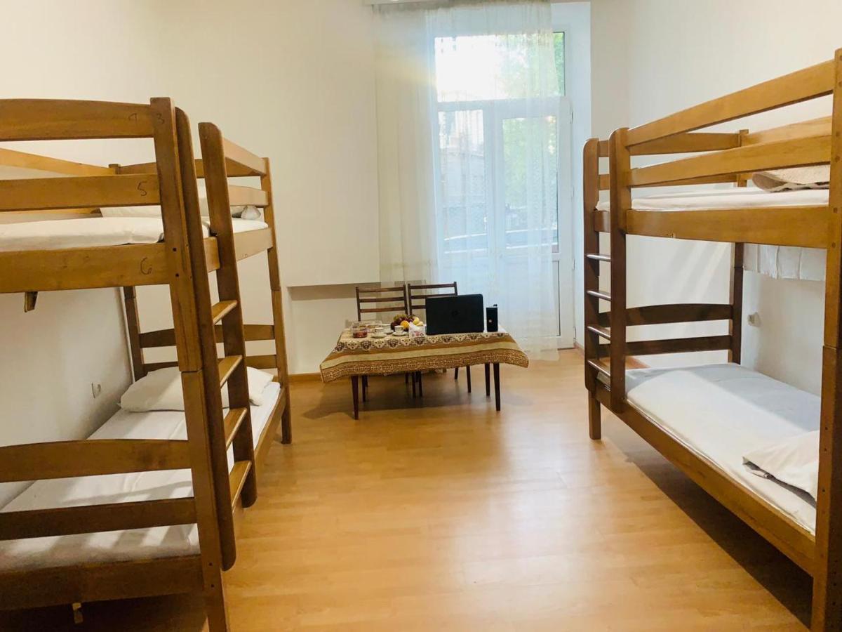 Infinity Hostel & Tour Yerevan Luaran gambar
